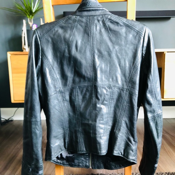 Danier Black Leather Jacket - Picture 4 of 4
